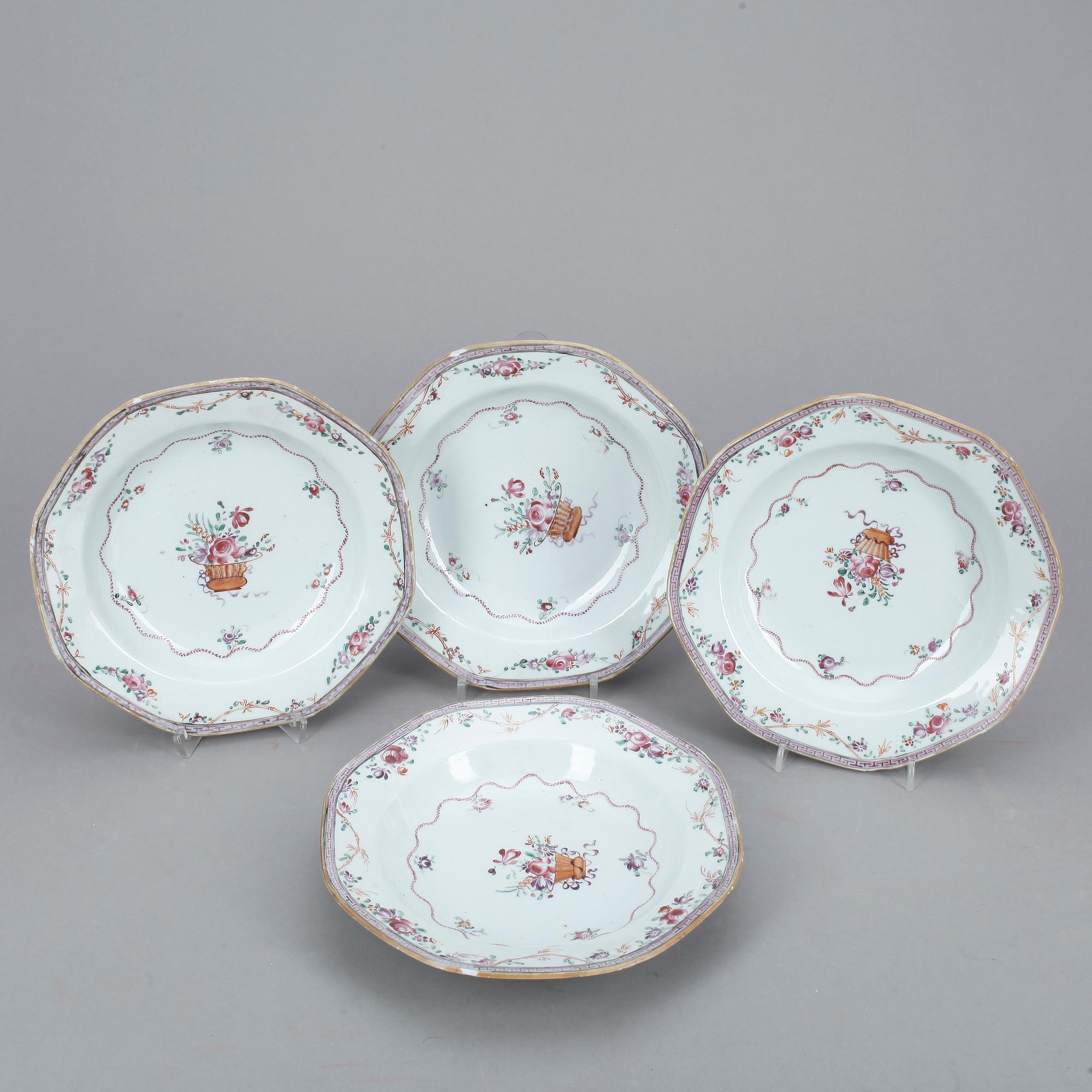 TALLRIKAR, 4 st, porslin. Qing dynastin, Qianlong (1736-95).