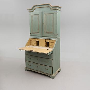 SKRIVSKÅP, allmoge, 1800-talets första hälft.