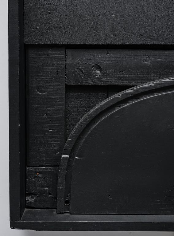 Louise Nevelson, "Day/Night XI".