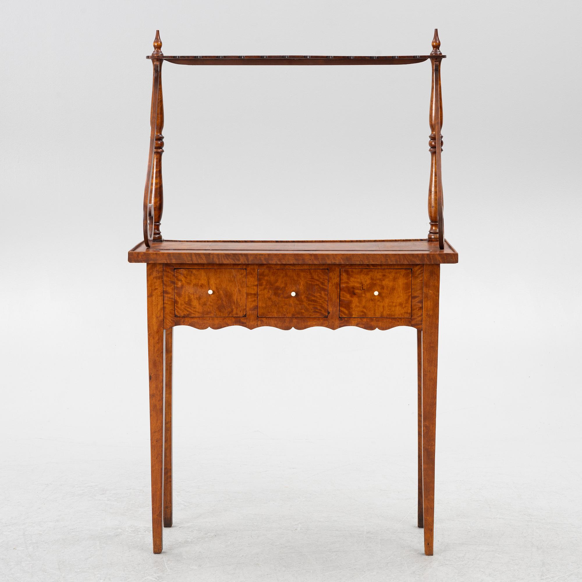 A pipe stand, possibly England, late 19th century.