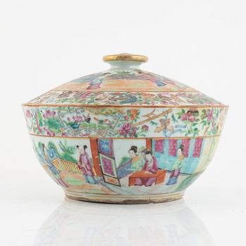A famille rose Canton tureen with cover, Qing dynasty, 19th century.
