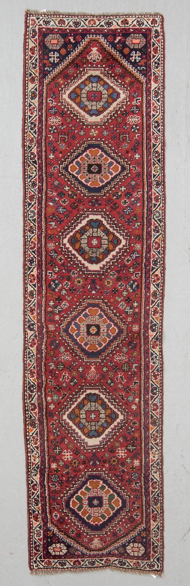 GALLERIMATTA, semiantik, Shiraz, ca 303 x 77 cm.