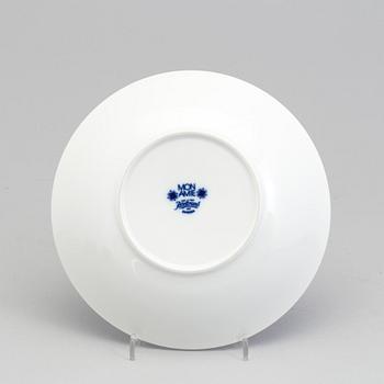 MARIANNE WESTMAN, servisdelar, ca 45 st, porslin, "Mon Amie", Rörstrand.