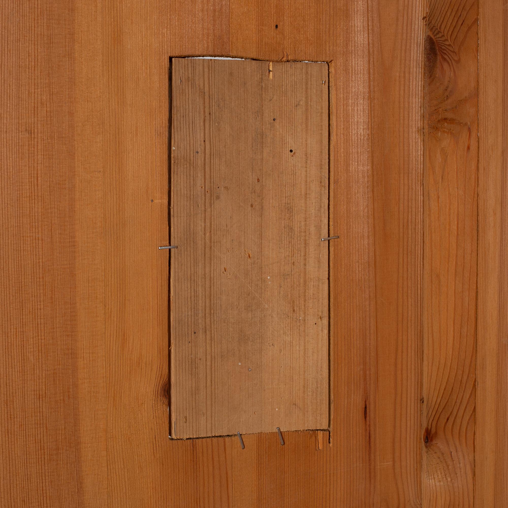 Skåp, 1800-talets slut.