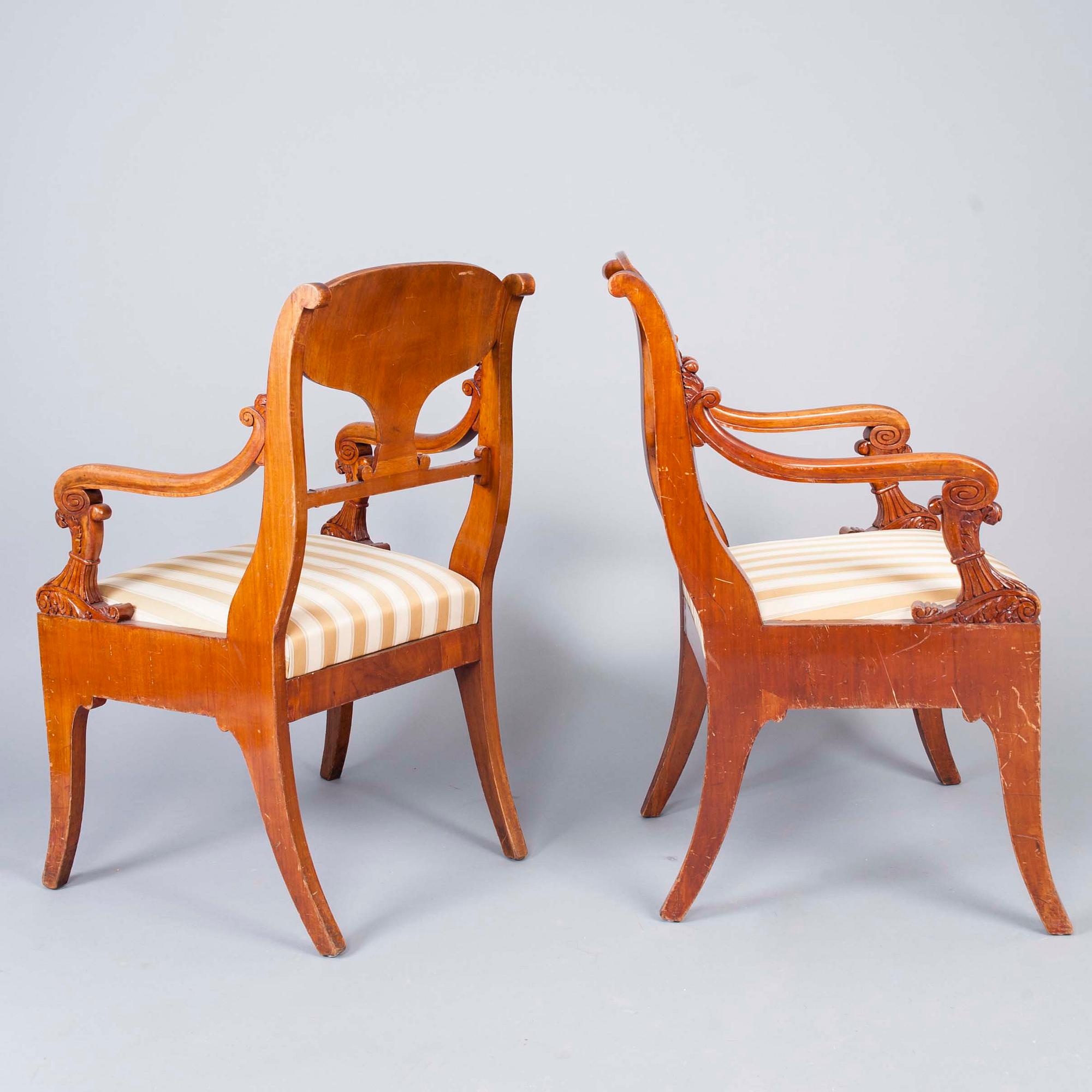 KARMSTOLAR, ett par, biedermeier, Ryssland 1800-talets mitt.