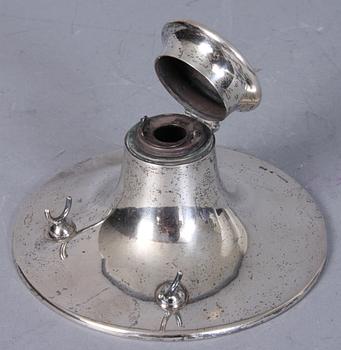 BLÄCKSTÄLL, silver, K. Andersson, otydlig årsstämpel. 133 gram.