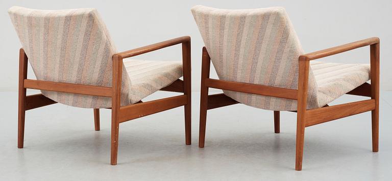 FÅTÖLJER, ett par, 1950/60-tal.