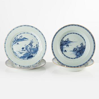 A set of four (2+2) Chinese blue and white export plates, Qing dynasty, Qianglong (1736-95).