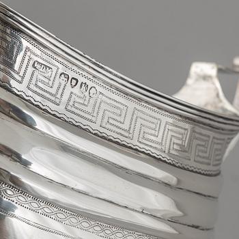 Walter Morisse & Son, skål med hänklar, silver, London, England 1885.