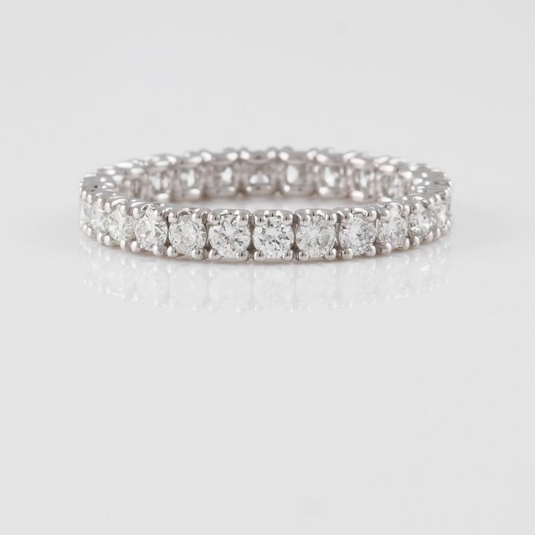 RING, 18K vitguld med briljantslipade diamanter ca 1.20 ct. Vikt 2,0 gram.