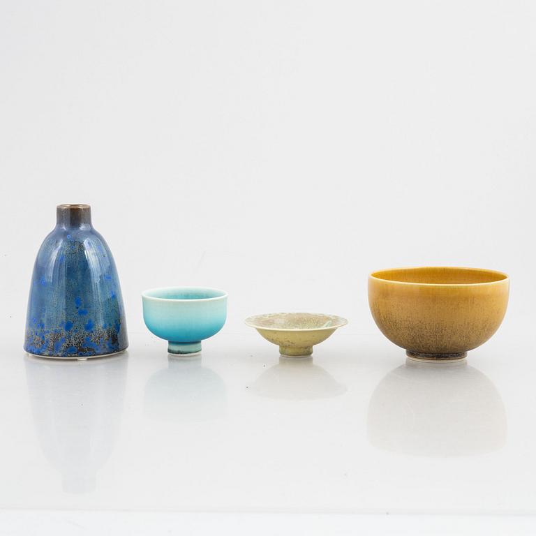 Lasse Östman, a set of three bowls and one vase, executed in hos own studio.