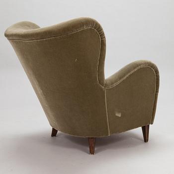 A 1950s armchair.