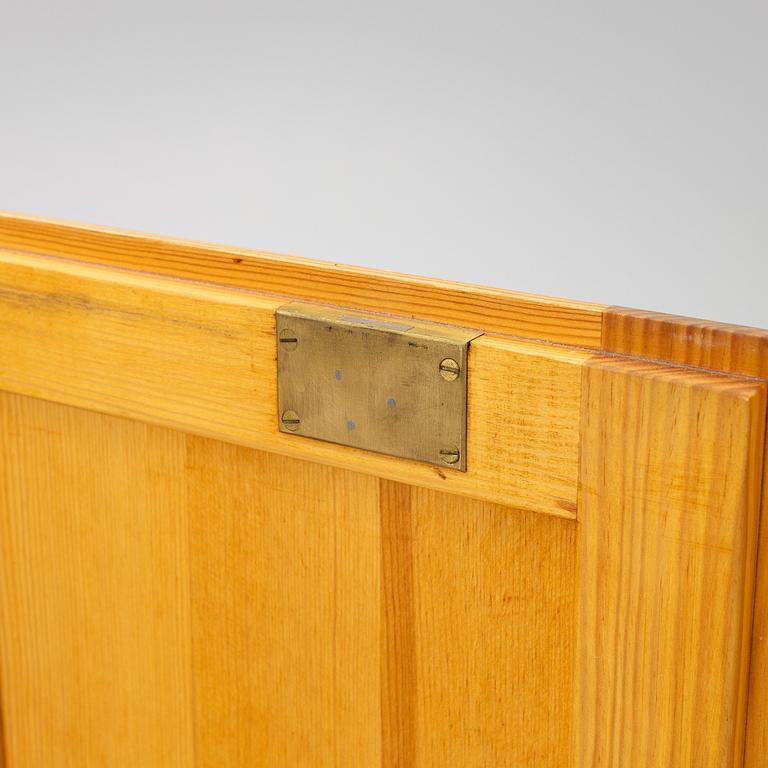Børge Mogensen, A pair of cabinets, Karl Andersson & Söner, 1970s.