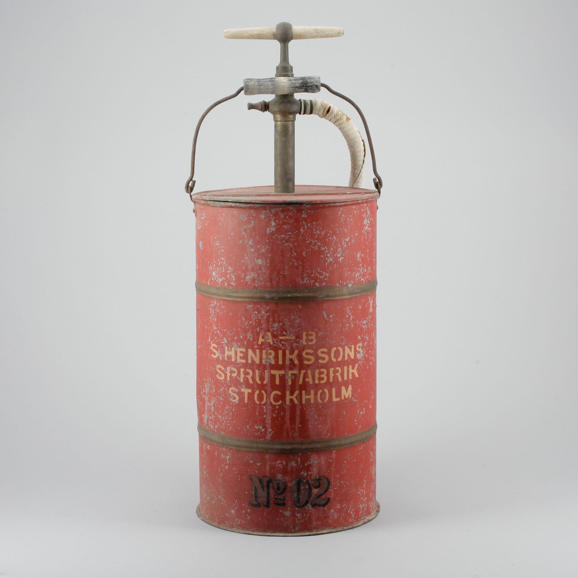 BRANDSLÄCKARE, plåt och mässing, 1900-talets första hälft.