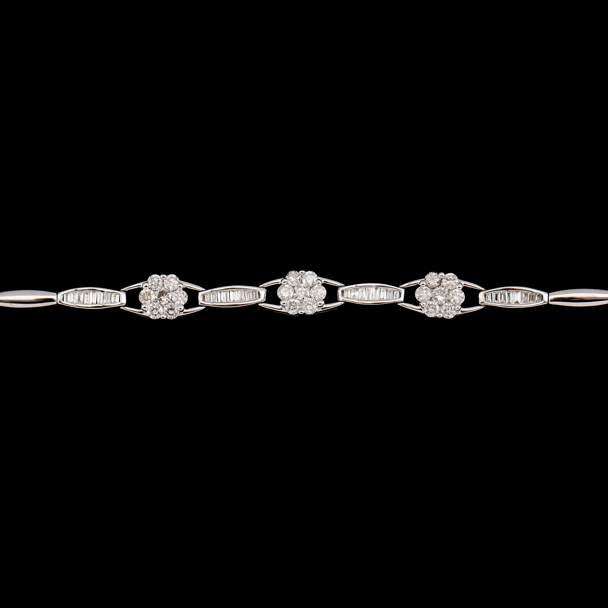 ARMBAND, 18 k vitguld, diamanter tot 0.92 ct.