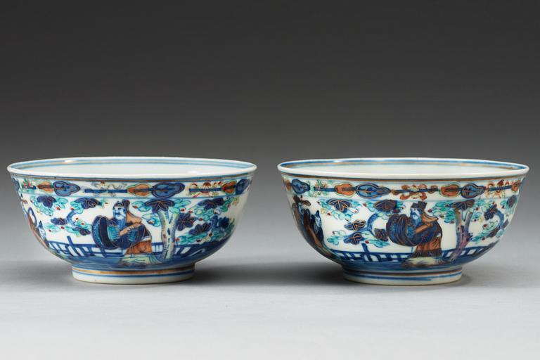 A pair of bowls, Qing dynasty, with Guangxus six character mark and period (1874-1908).