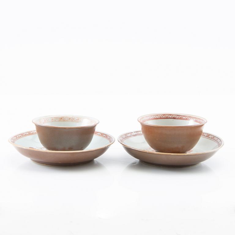 Two cups with saucers, Qing dynasty, 18th century.