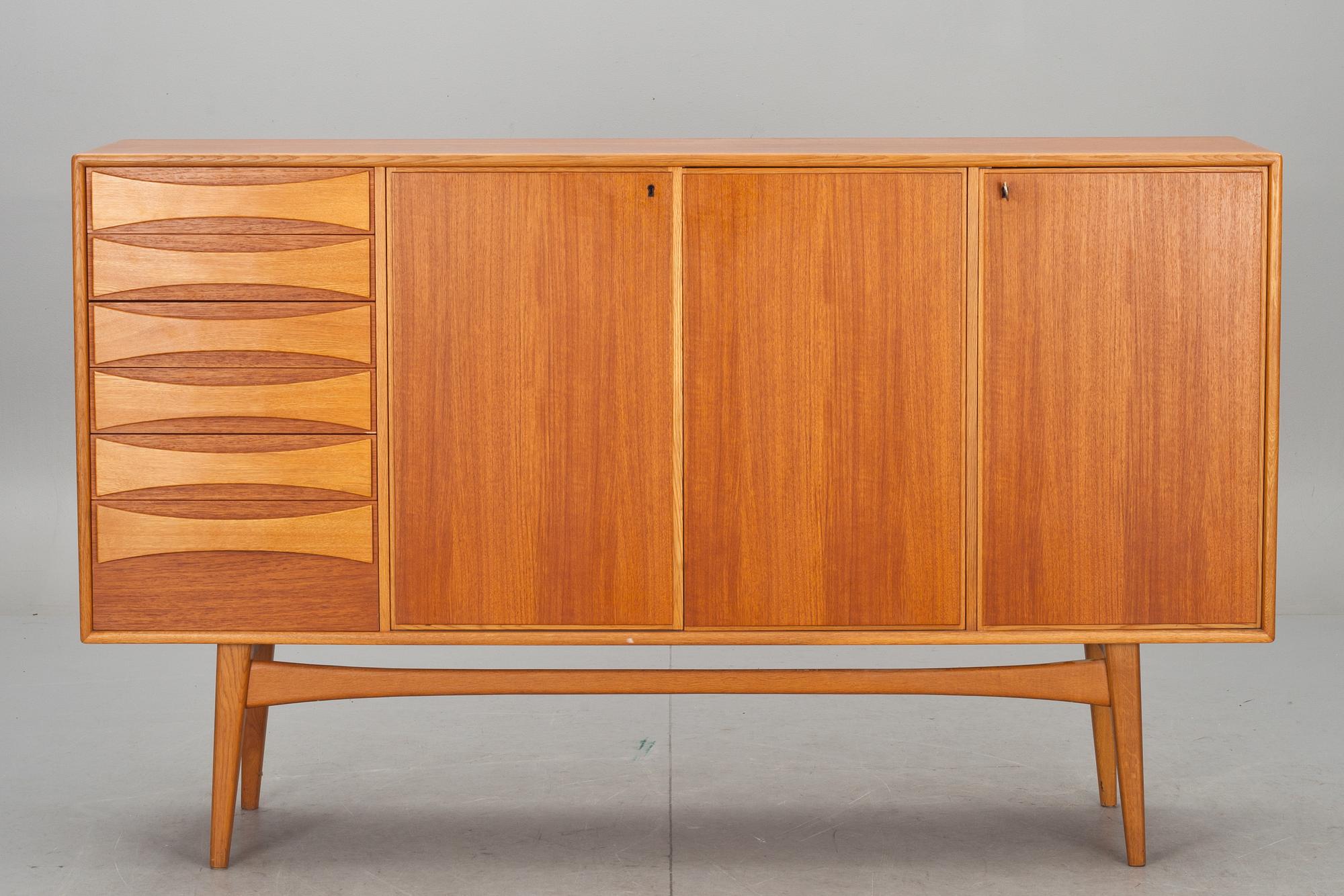 SIDEBOARD, 1960-tal.