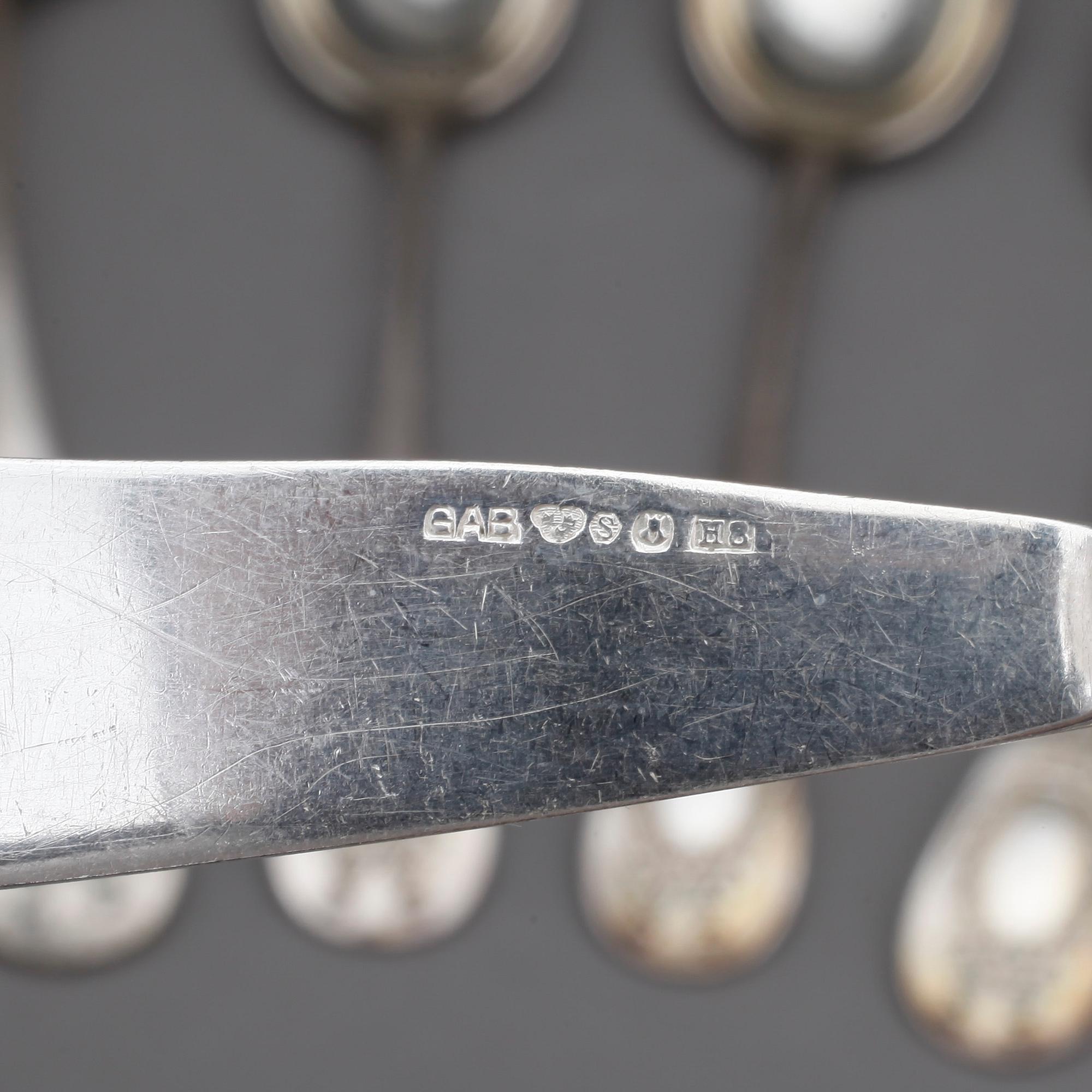 BESTICK, silver, 14 delar, däribland "Medaljong", GAB, sekelskiftet 1800/1900, vikt 542 g.