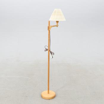 Carl Malmsten, golvlampa "Staken".