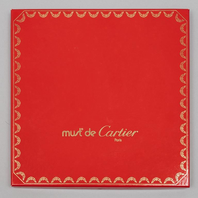 Cartier, scarf.