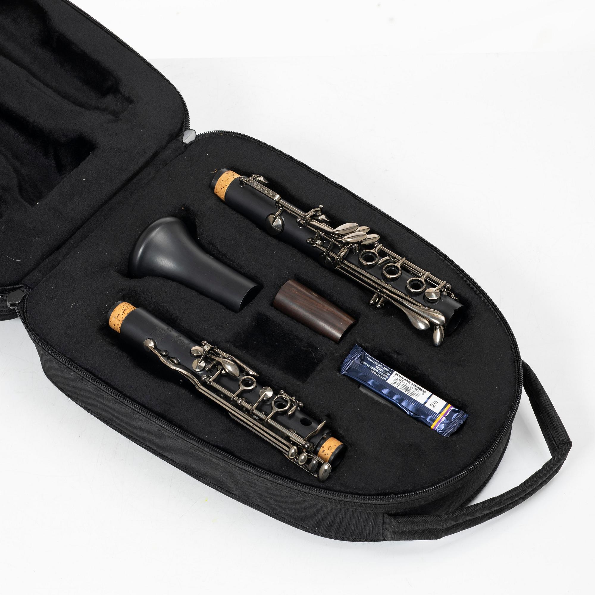 LeBlanc, clarinet, "Bliss", 2000s, USA.