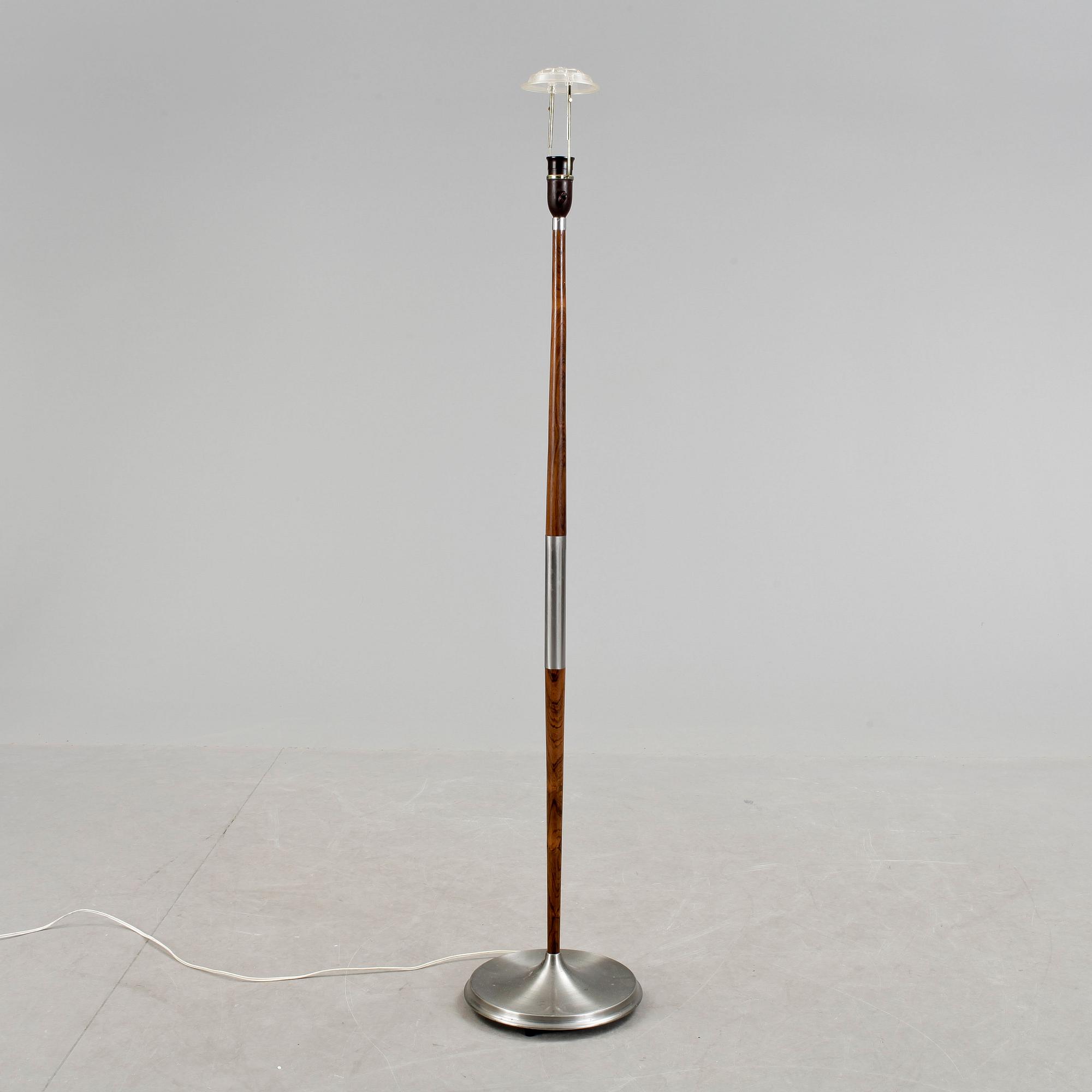 GOLVLAMPA, palisander och förkromad metall, Danmark, 1960-tal.