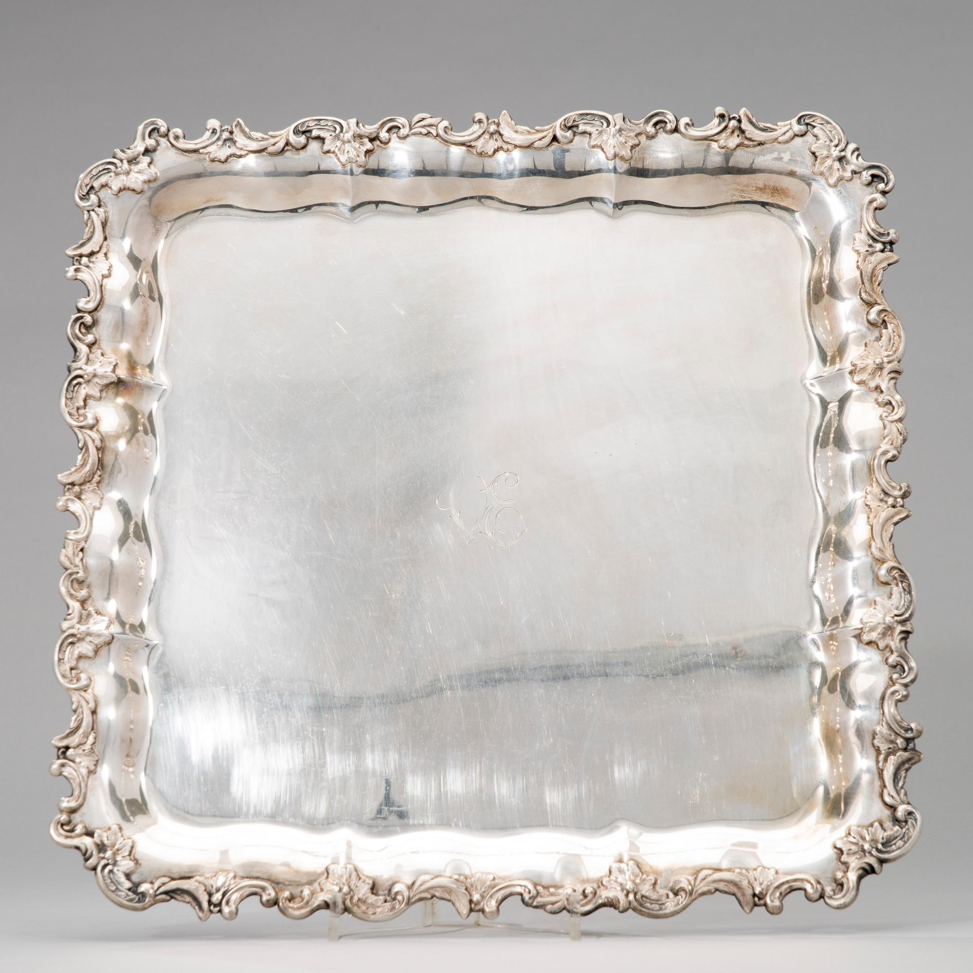 BRICKA, silver, Hopeakeskus, Tavastehus 1949. Vikt ca 1182 g.