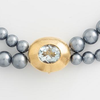 Collier, clasp Ole Lynggaard, 18K gold with aquamarine.