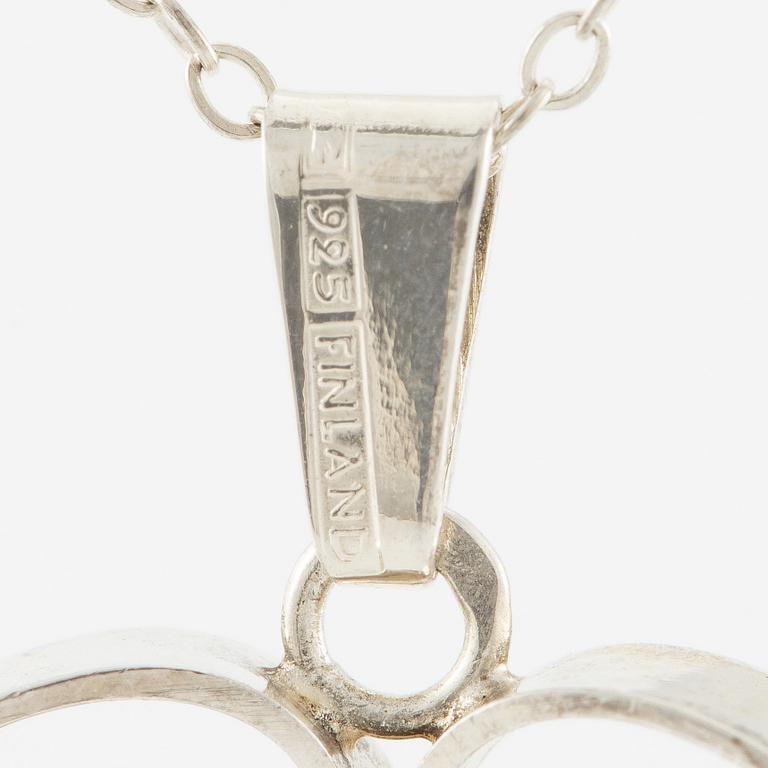 Collier, silver med rökkvarts, Kultasepät Salovaara, Finland.
