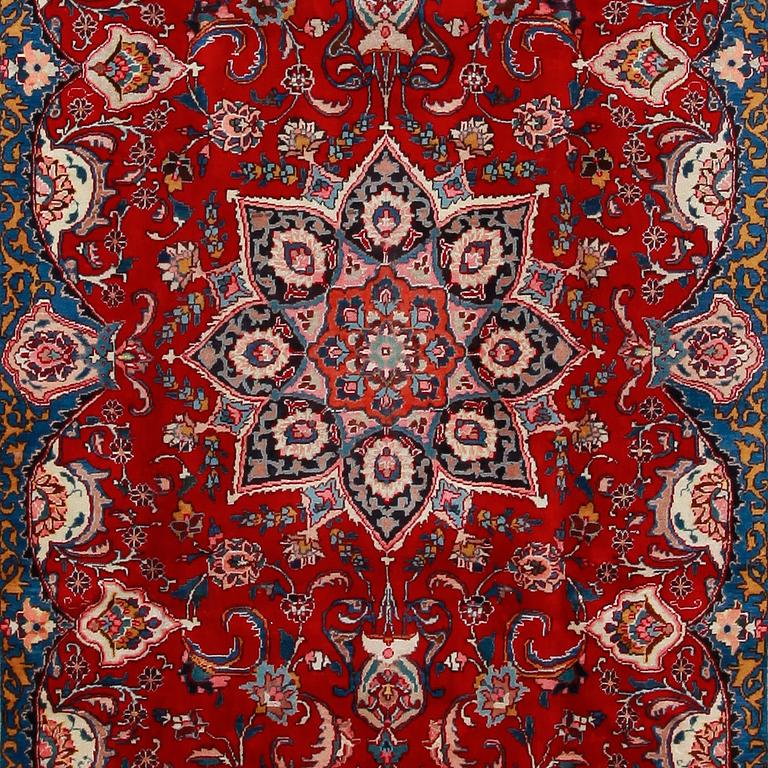 MATTA, Meshed, ca 285 x 197 cm.