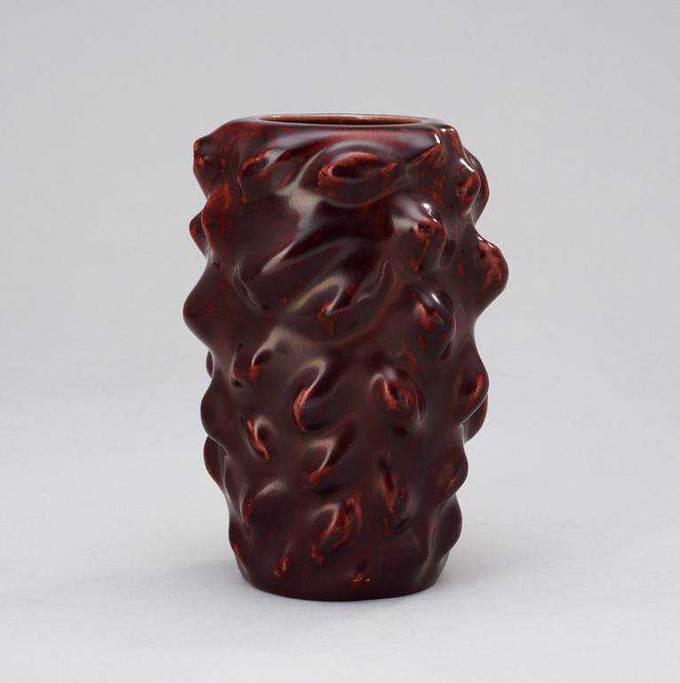 An Axel Salto stoneware vase, Royal Copenhagen, Denmark 1968.