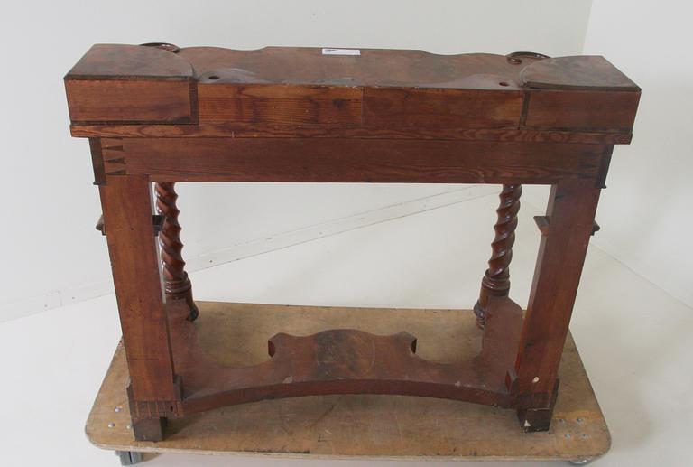 TOILETTEBORD, 1800-talets slut.