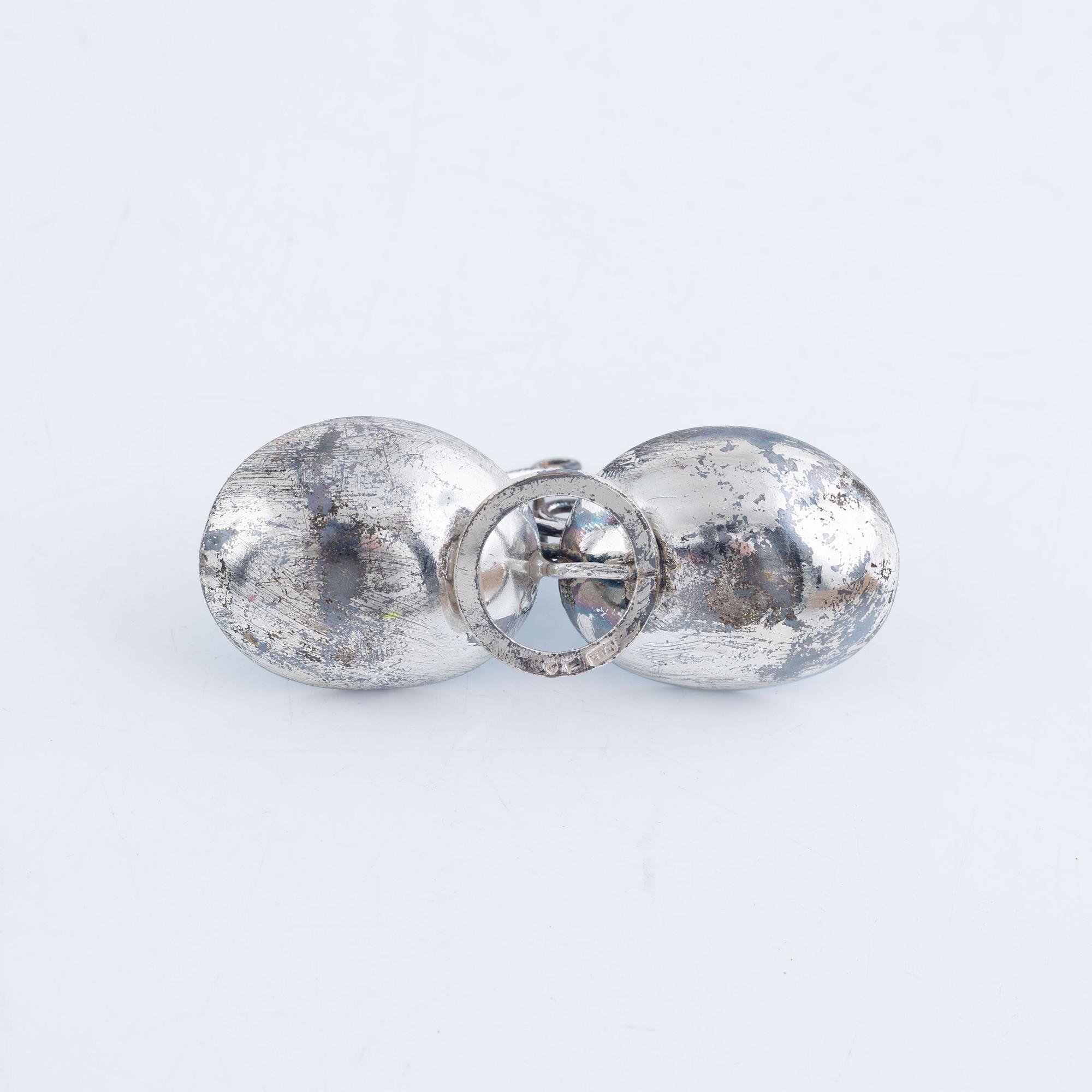 Saltkar med ströskedar, 7 st, troligtvis silver och emalj, Ilara Aktiebolaget, Stockholm, 1900-talets mitt.