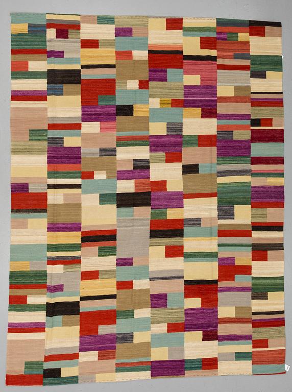 A CARPET, FLAT WEAVE, around 333 x 252 cm.