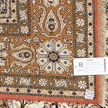 MATTO, semi-antique silk Qum, ca 269,5 x 179,5-182 cm  (as well as 1 and 2 cm flat weave at the ends).