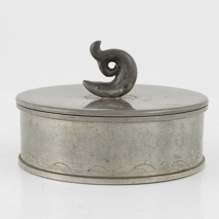 Firma Svenskt Tenn, a pewter box and a vase Stockholm 1926 and 1929.