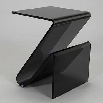 A 2024 'Zeta' magazine rack / table for Sovet Italy.