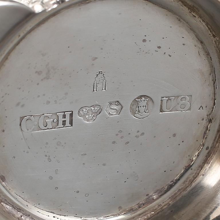 KAFFESERVIS, 3 delar, silver, C G Hallberg, Stockholm, 1946. Total vikt ca 1068 gram.