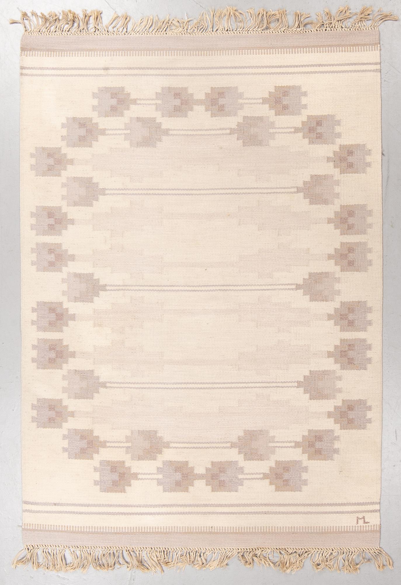 A carpet, double weave, ca 235-237 x 165-166 cm, signed ML (according to the owner Margareta Lundahl).