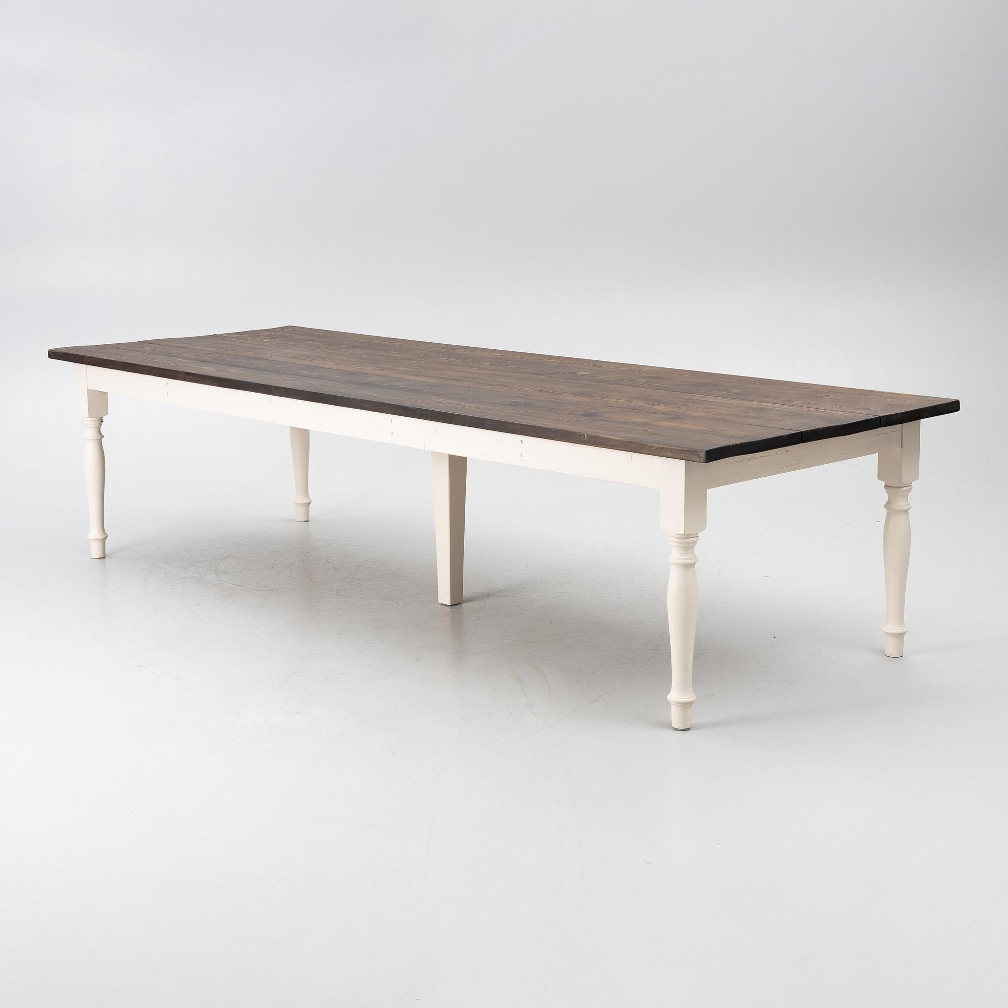 Matbord, BOVO Barnwood, 2022.