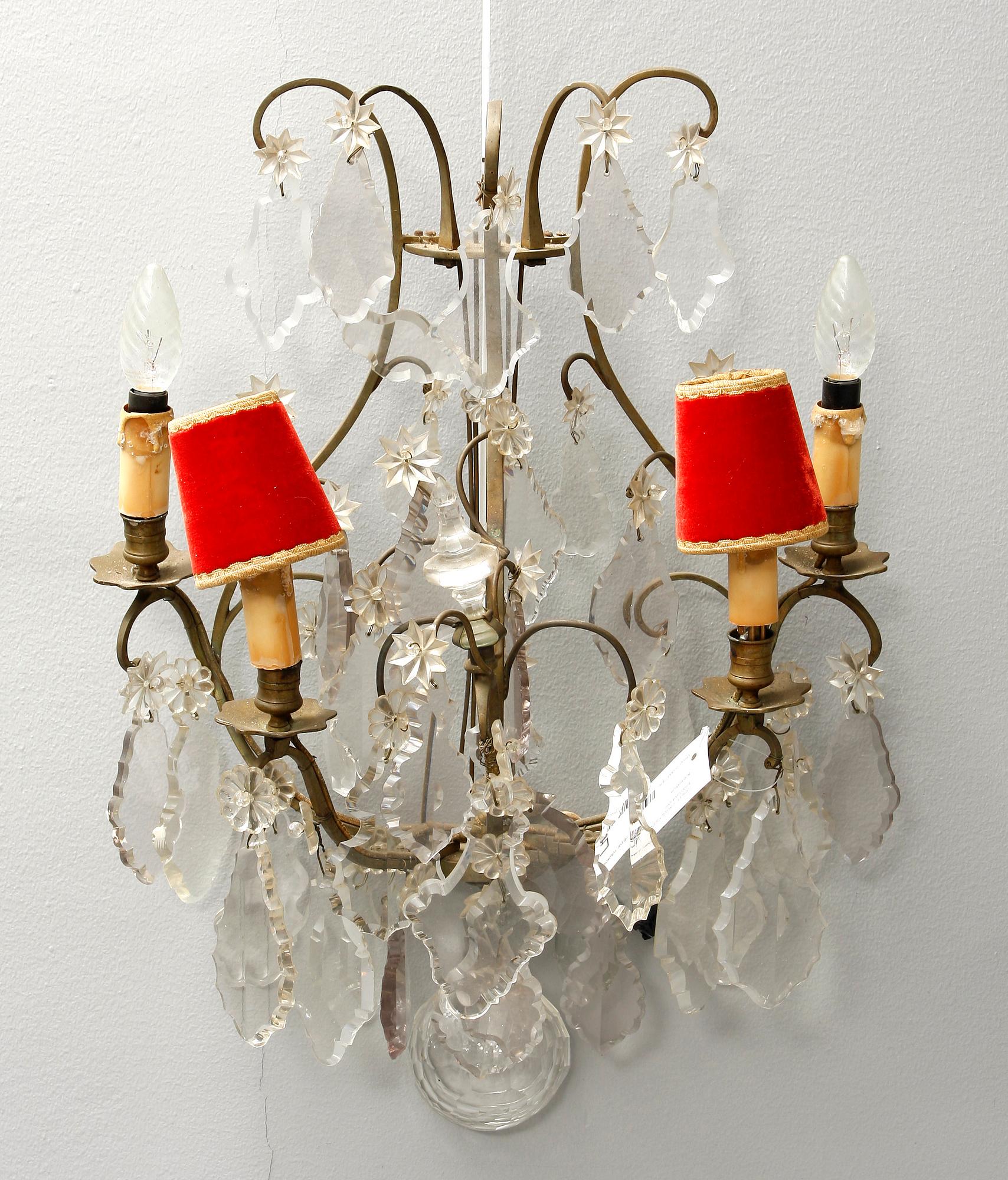 VÄGGLAMPETTER, ett par, rokokostil, 1800-tal.