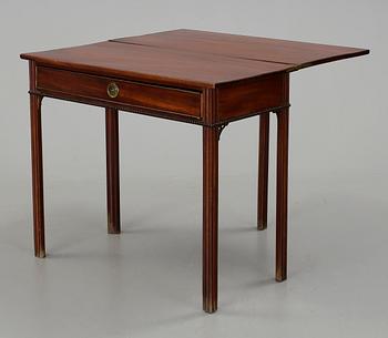 SPELBORD, gustavianskt, omkring år 1800.