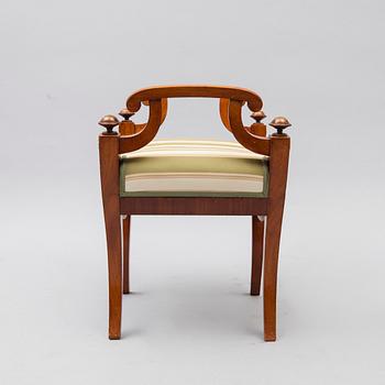 TABURETT, Karl-Johan, 1800-talets första hälft.