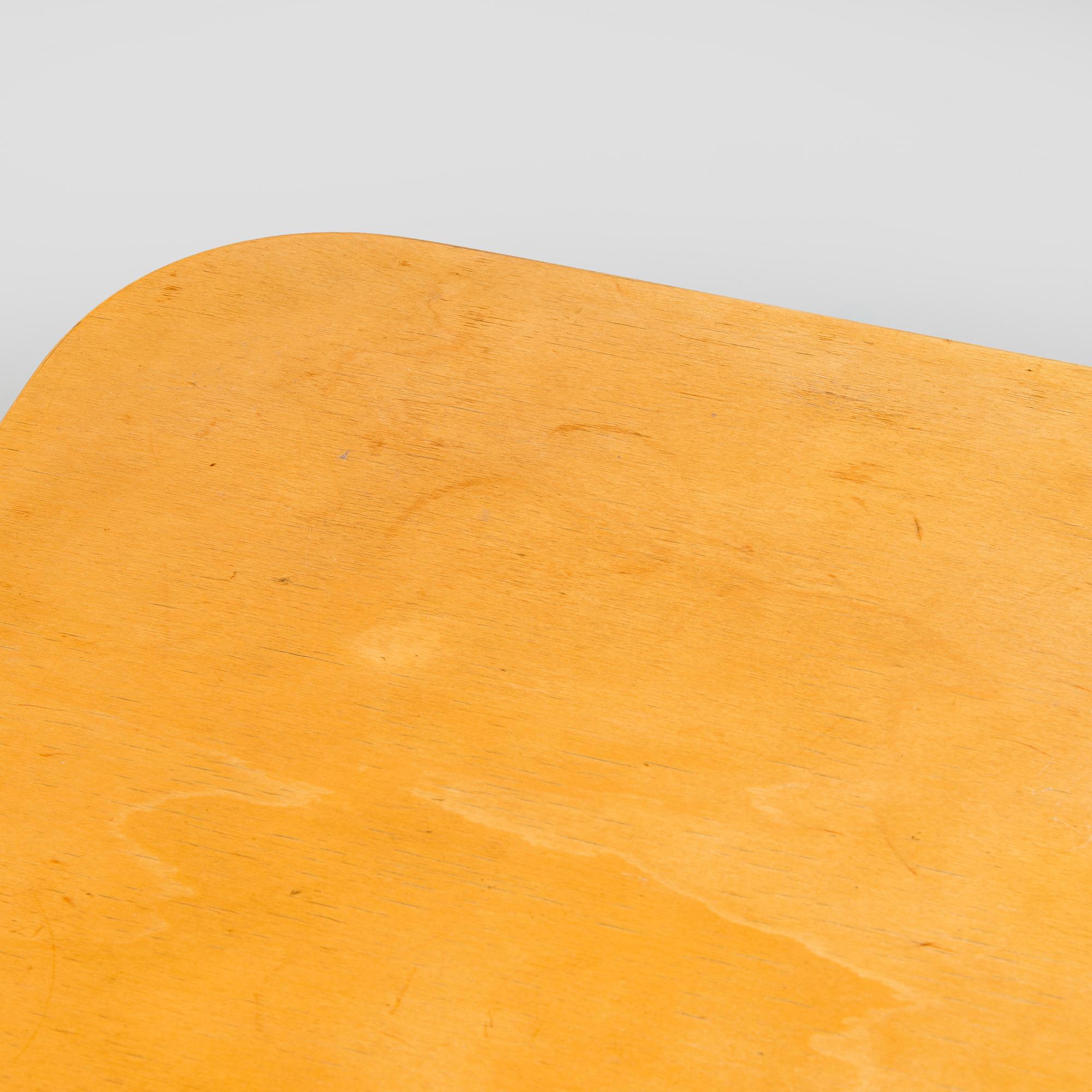 Aino Aalto, a mid-20th century coffee table for O.Y. Huonekalu- ja Rakennustyötehdas A.B.