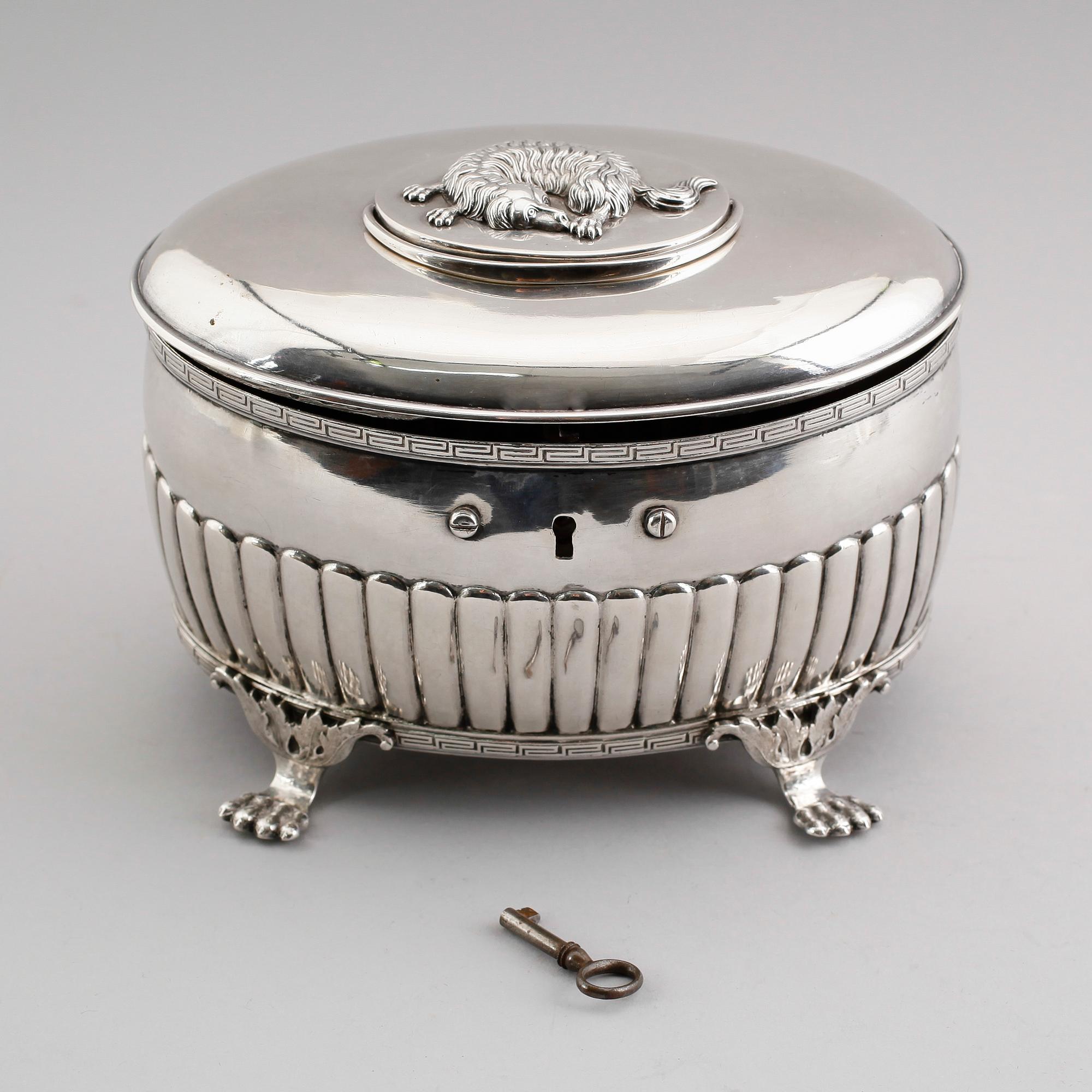 SOCKERSKRIN, silver, Petter Adolf Sjöberg, Stockholm 1822. Vikt ca 672 gram.
