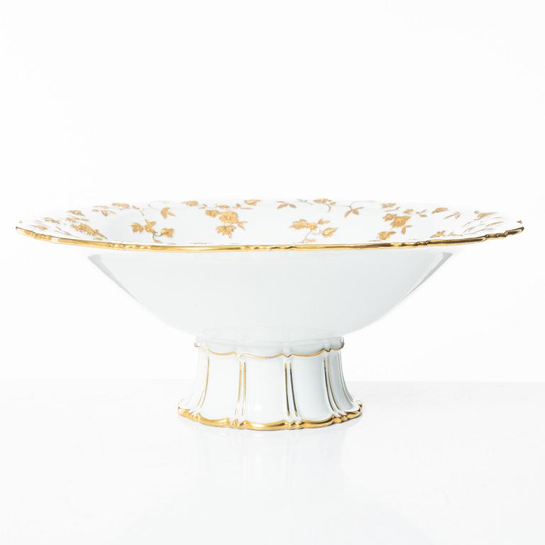 A porcelain bowl, Meissen, Germany, 1924-34.