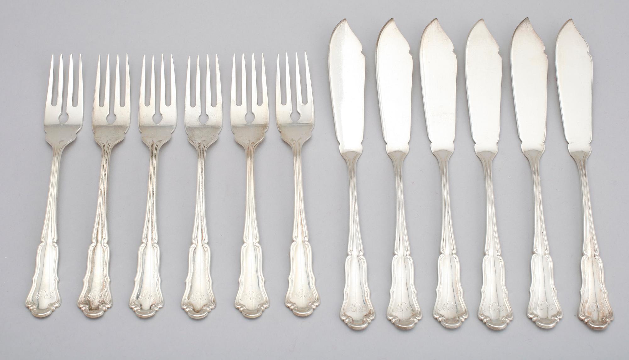 FISKBESTICK, 12 delar, silver, svenska stämplar 1938. Vikt  ca 585 g.