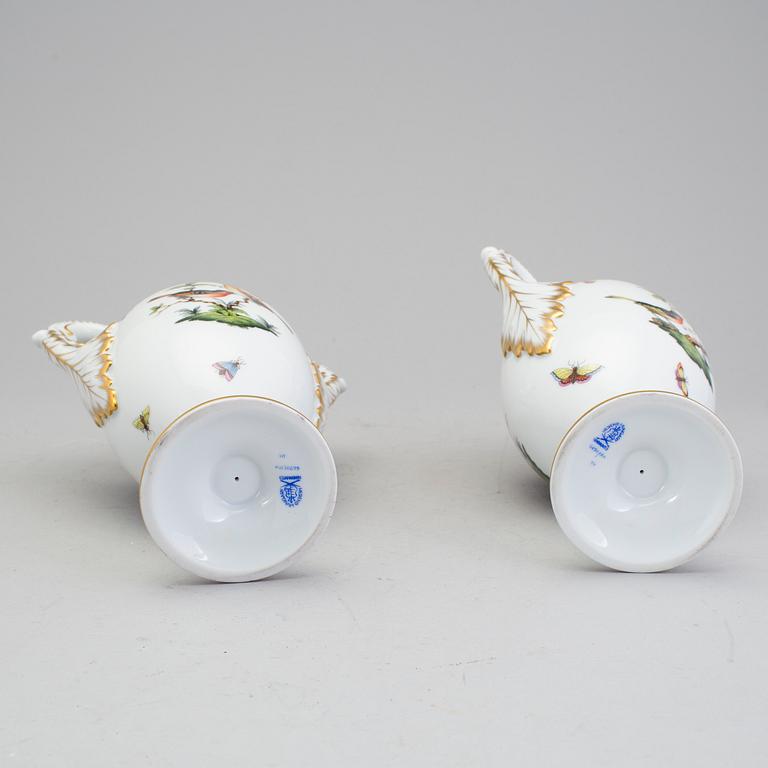 a pair of porcelain urns by Herend Hungary in the second half of the 20th century.