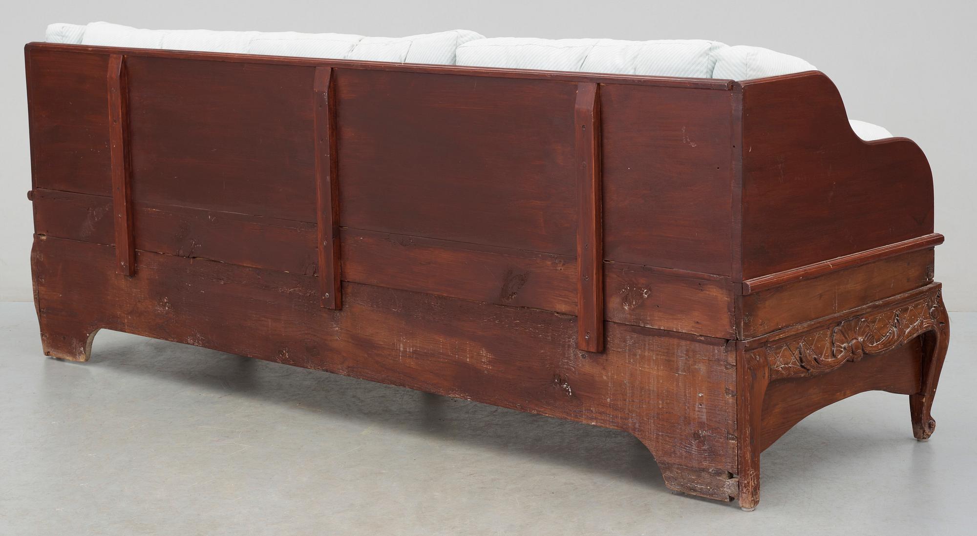 TRÅGSOFFA, rokoko/rokoko-stil, 1700 resp 1900-tal.